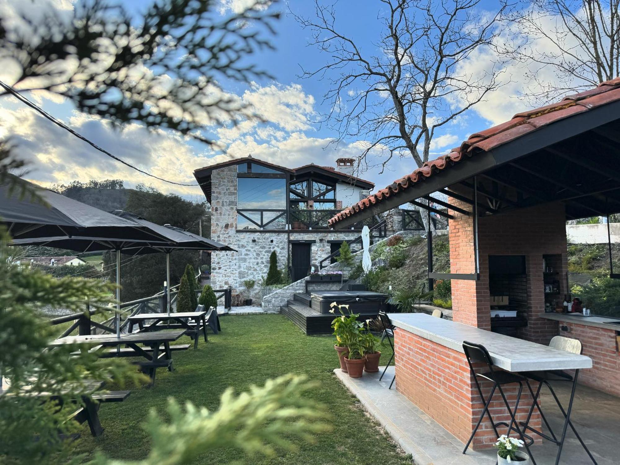 Apartamentos Picabel Cangas de Onis Ngoại thất bức ảnh