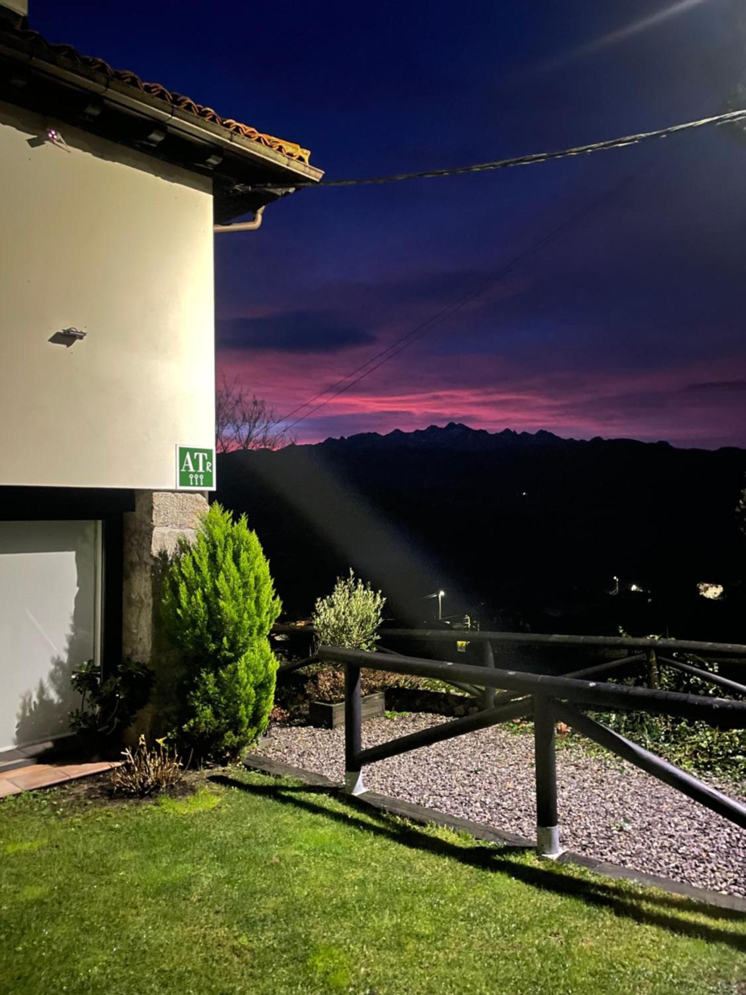 Apartamentos Picabel Cangas de Onis Ngoại thất bức ảnh